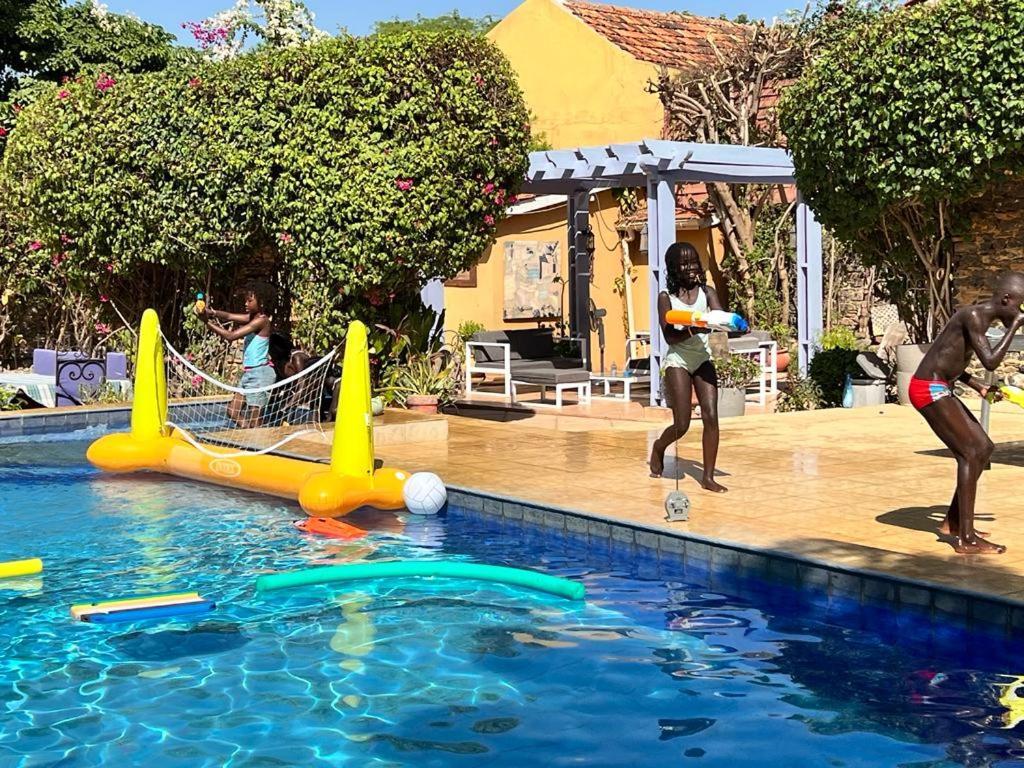 Villa Charles - Ile De Gorée Екстериор снимка